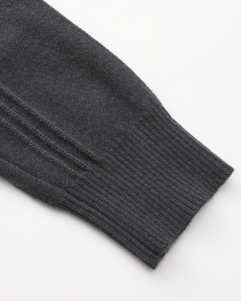100% Cashmere com Gola Alta em Ribs