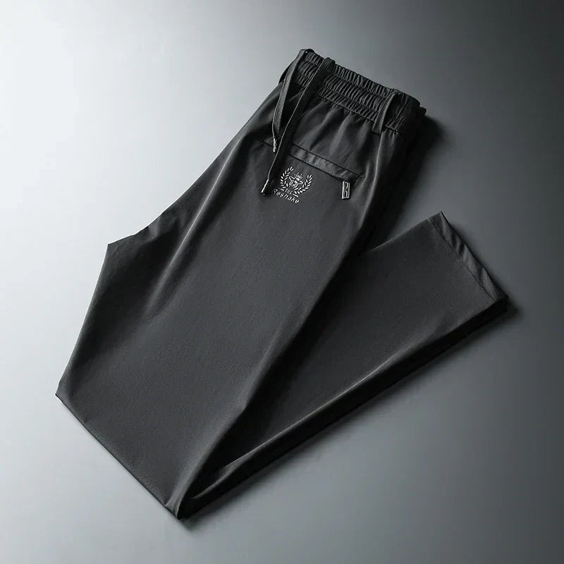 Kit com 3 Fly Confort™ - Calça Masculina em Seda Gelo e Poliéster